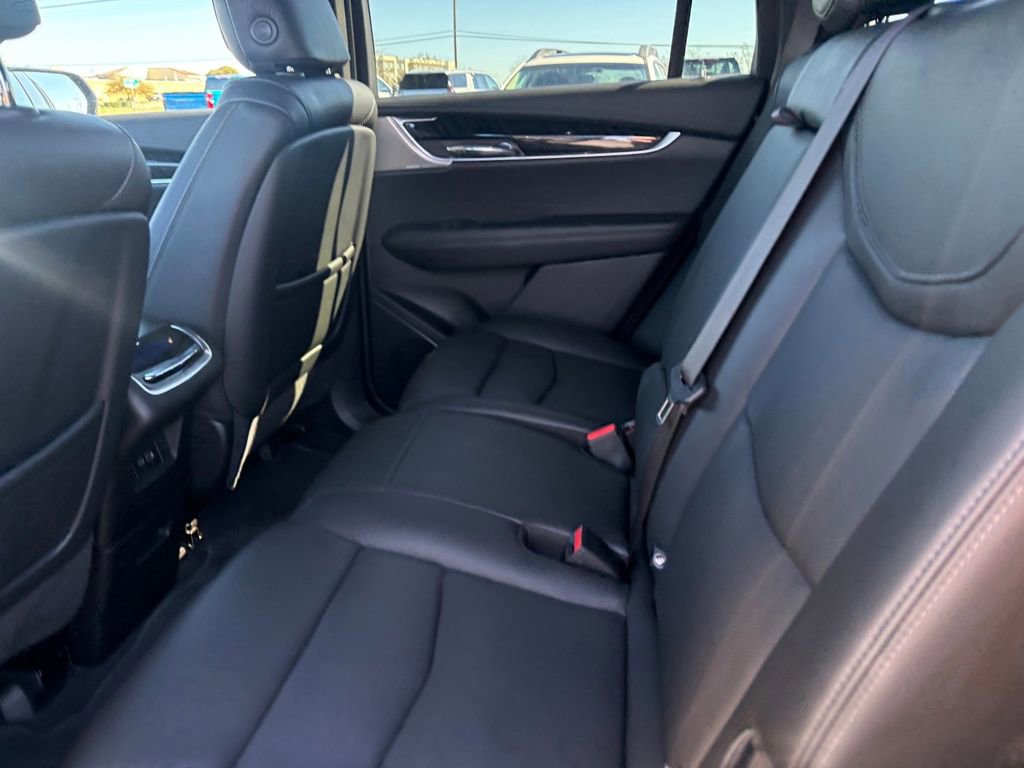 Used 2023 Cadillac XT6 Premium Luxury AWD/4WD image 36