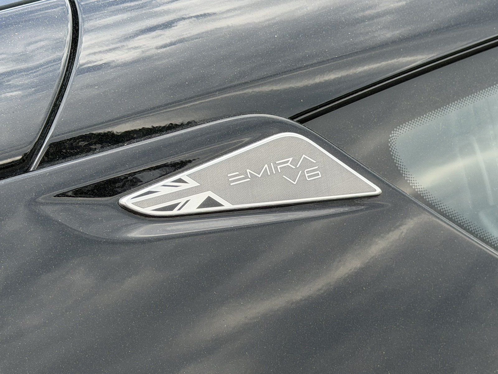 Used 2025 Lotus Emira RWD image 27