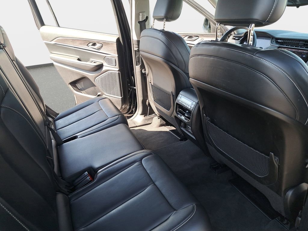 Certified 2021 Jeep Grand Cherokee L Limited AWD/4WD image 11