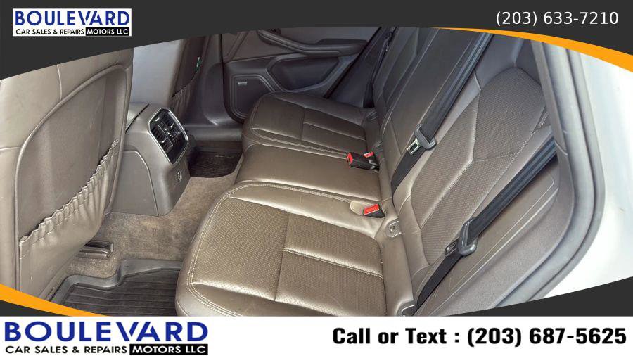 Used 2017 Porsche Macan S image 29