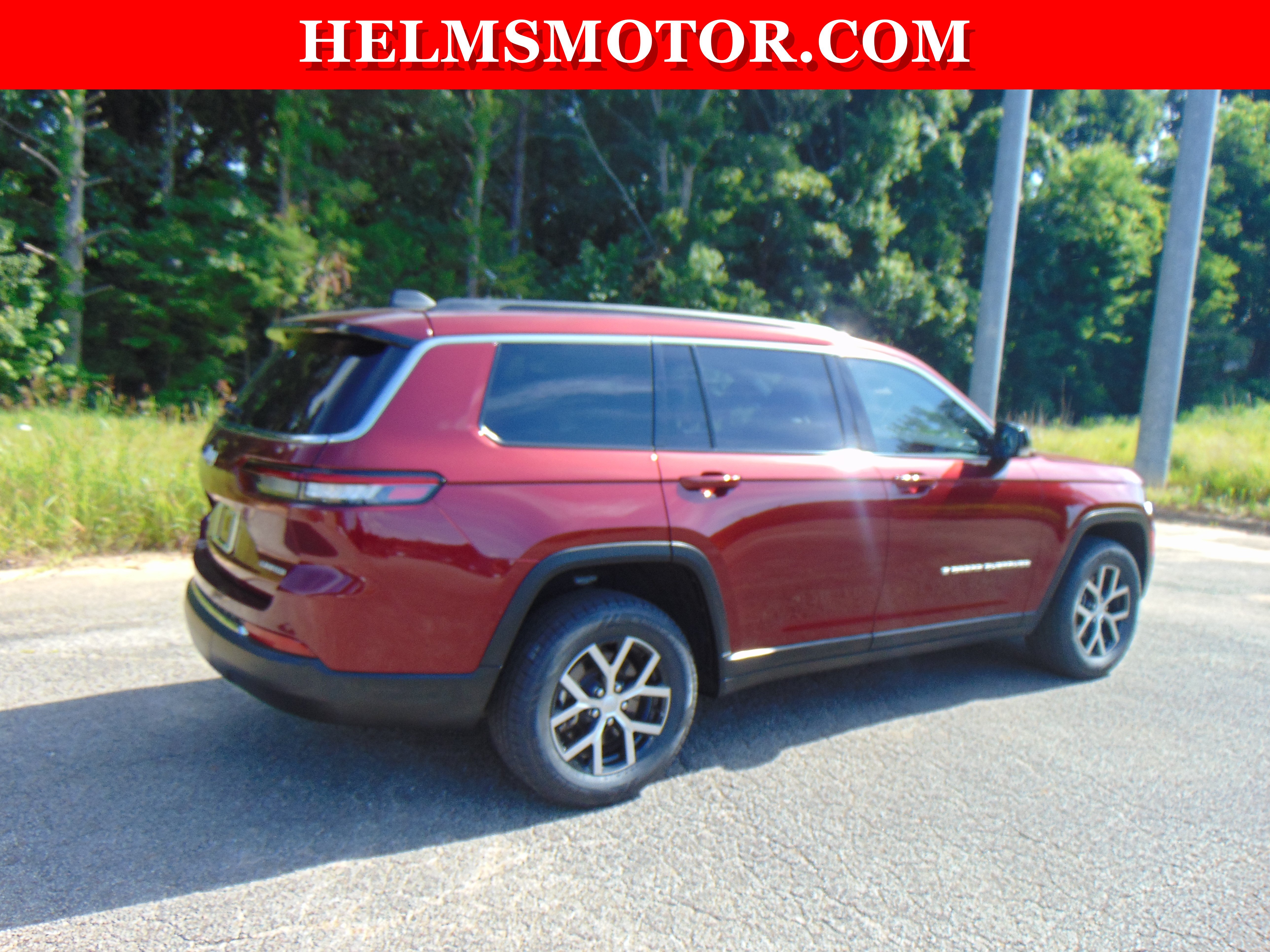 Used 2024 Jeep Grand Cherokee L Limited AWD/4WD image 13