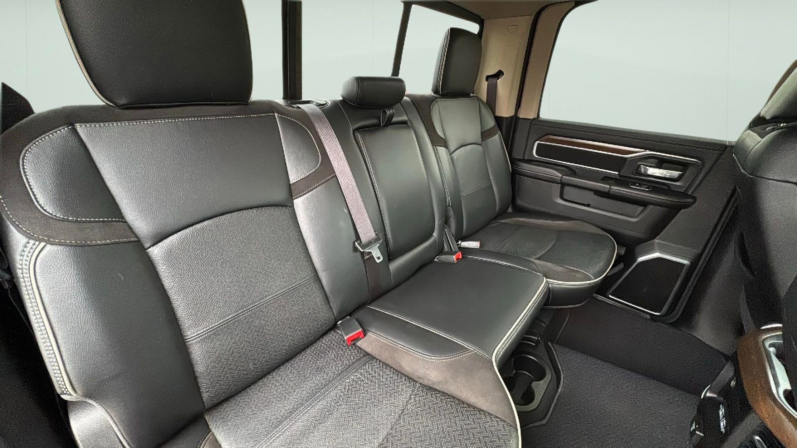 Used 2022 RAM 2500 Laramie image 25