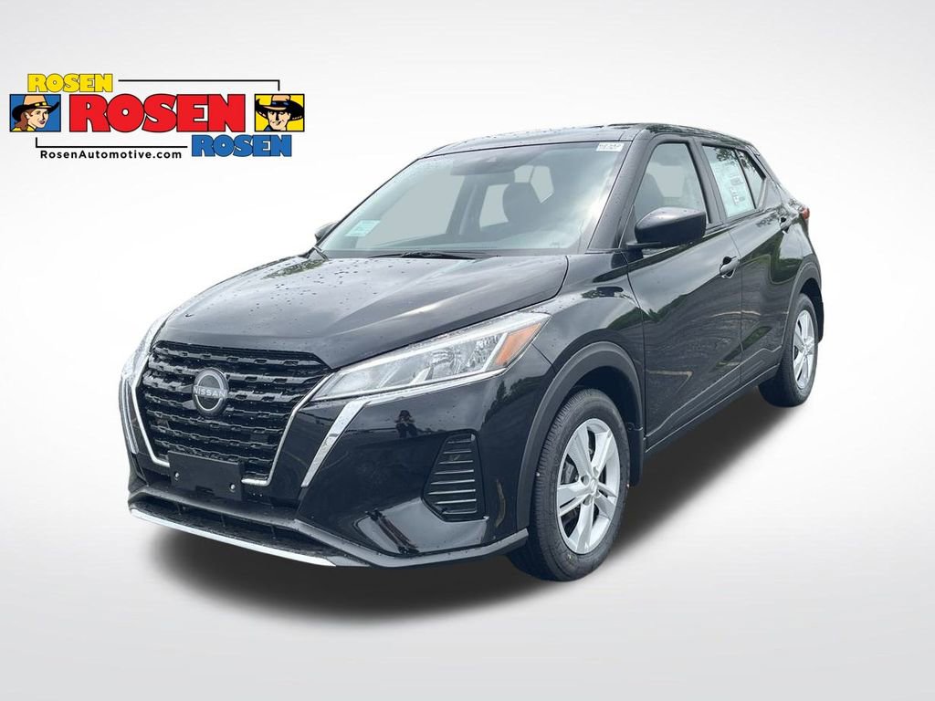 New 2025 Nissan Kicks Play S
