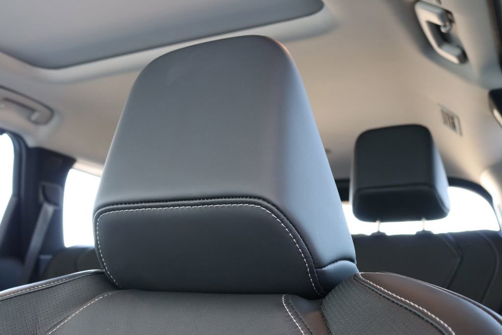 Certified 2025 INFINITI QX60 Luxe w/ Vision Package image 17