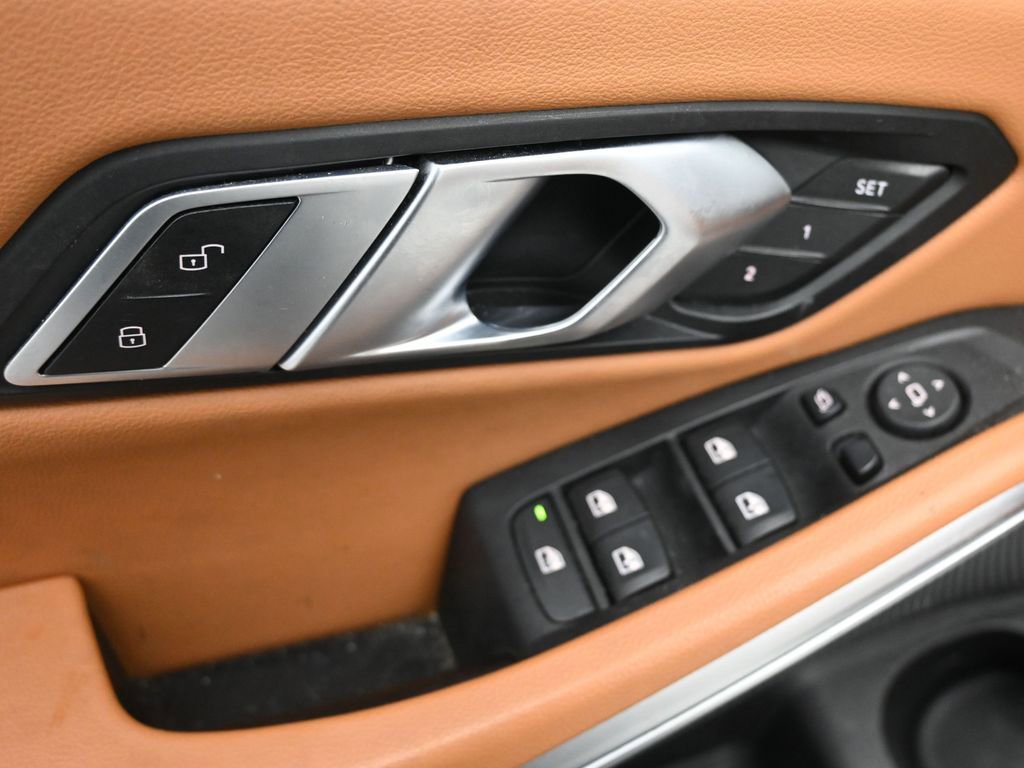 Used 2023 BMW M340i w/ Shadowloine Package image 40