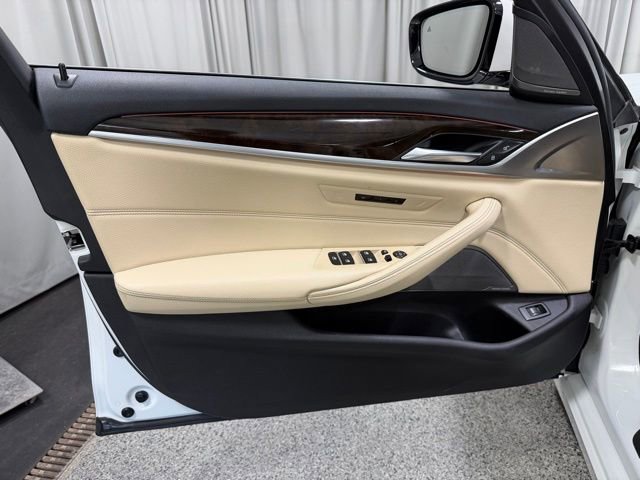Used 2018 BMW 530i xDrive w/ Premium Package AWD/4WD image 20