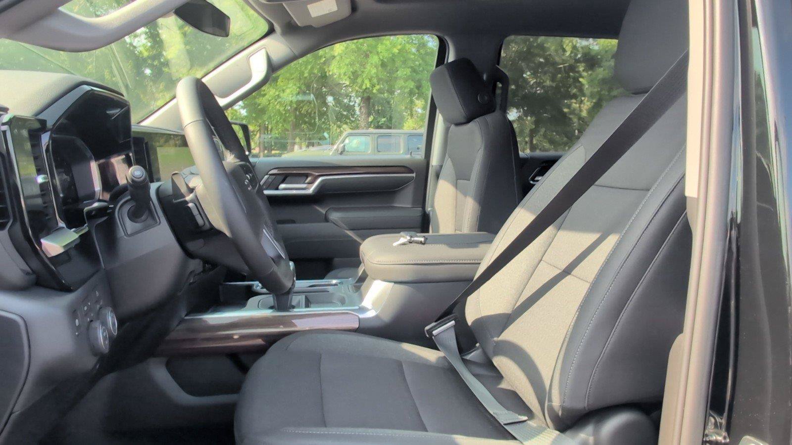 New 2026 Chevrolet Silverado 1500 RST AWD/4WD image 17