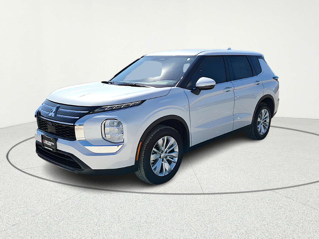 New 2026 Mitsubishi Outlander ES FWD image 2