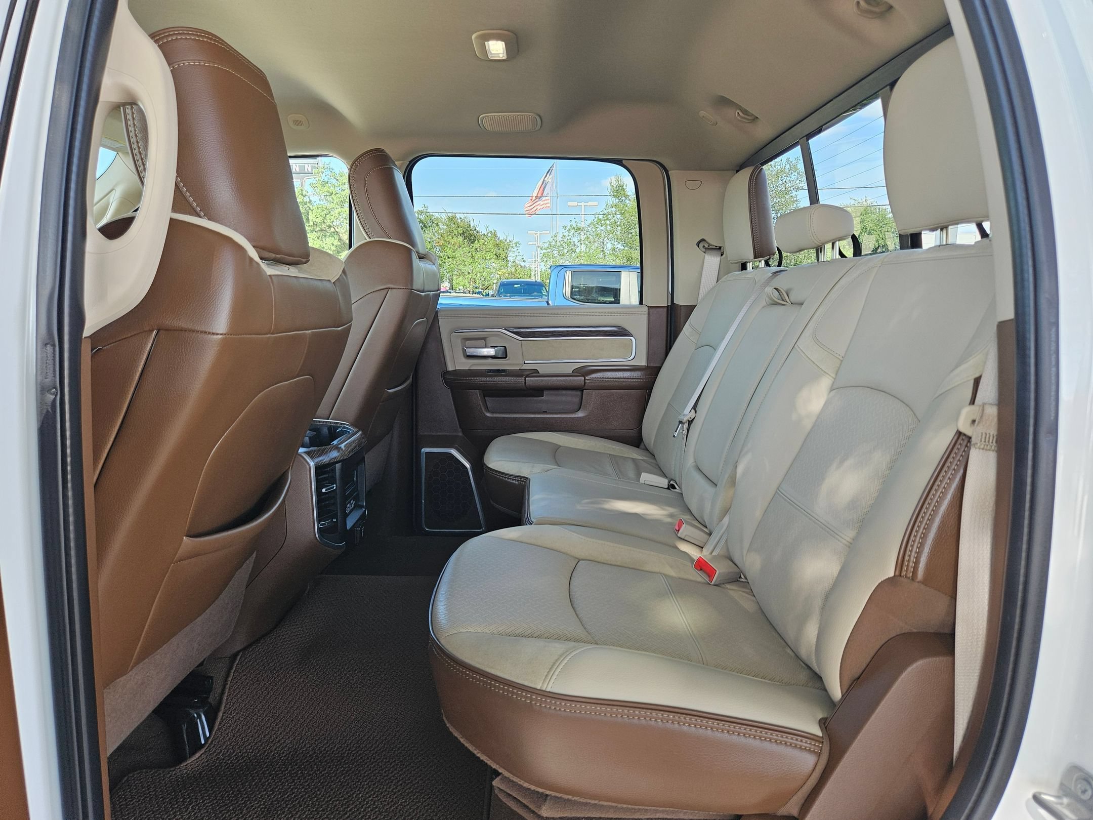 Used 2019 RAM 2500 Laramie AWD/4WD image 14