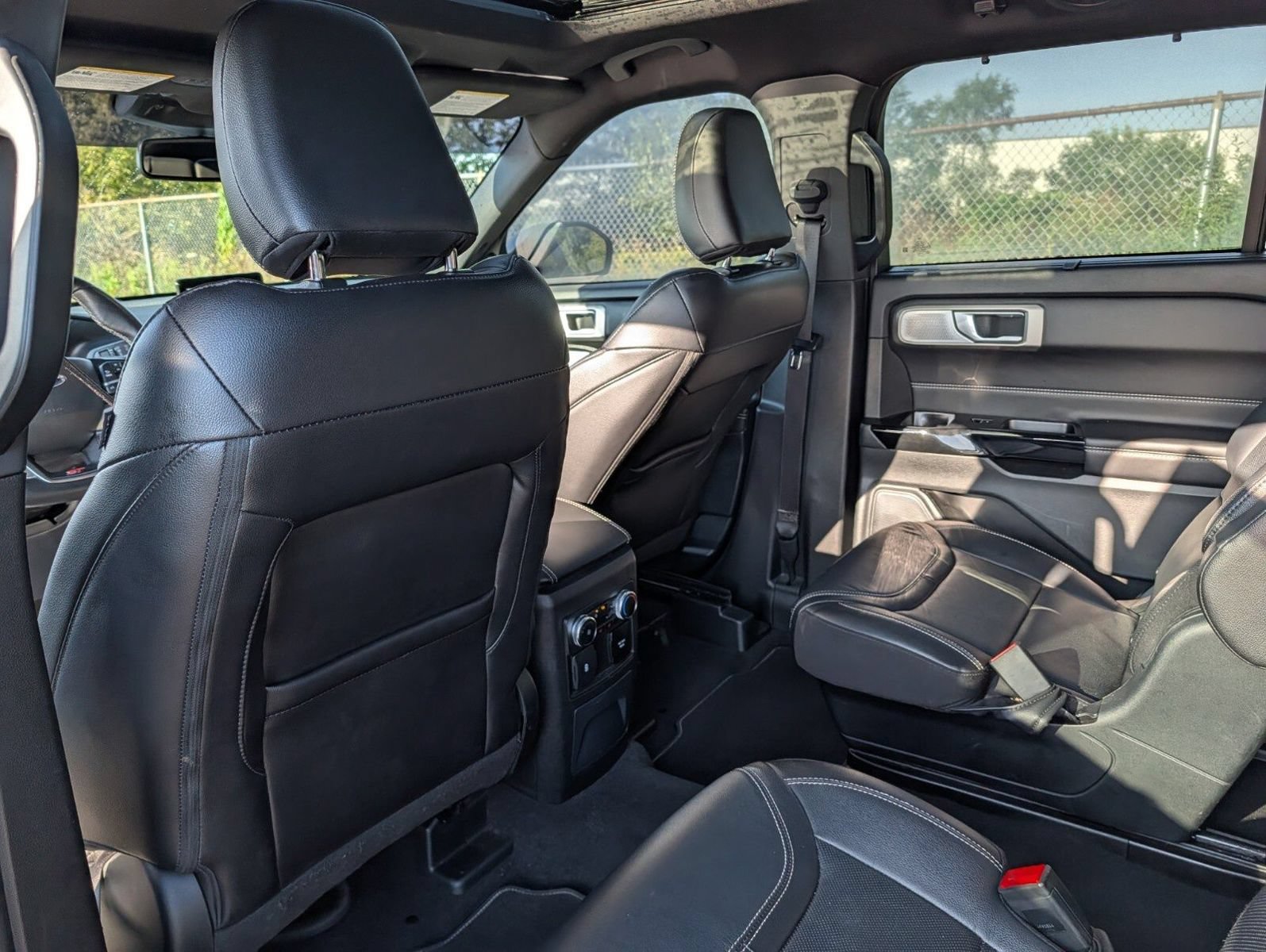 Used 2023 Ford Explorer ST w/ Equipment Group 401A AWD/4WD image 26