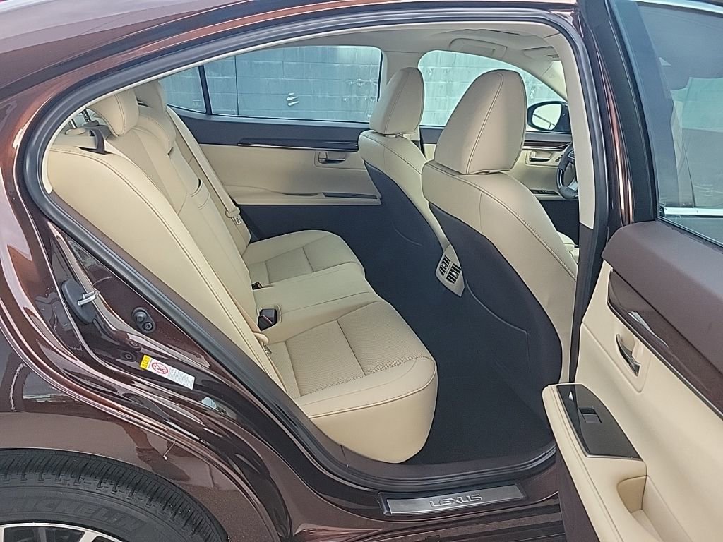 Used 2017 Lexus ES 350 w/ Navigation System Package image 15