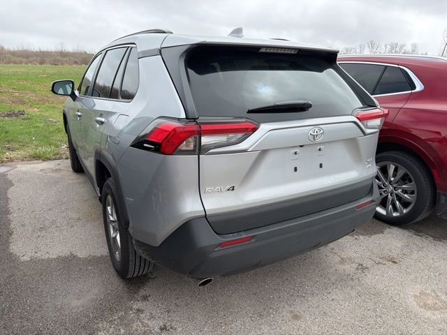 Used 2025 Toyota RAV4 XLE AWD/4WD image 8