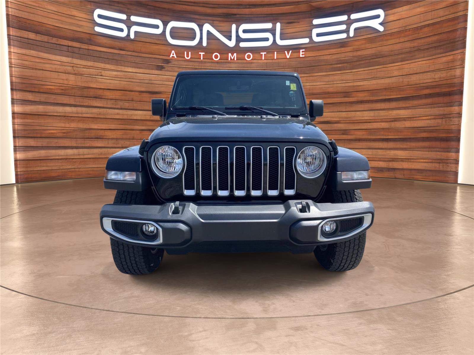 Used 2022 Jeep Wrangler Unlimited Sahara w/ Cold Weather Group AWD/4WD image 10