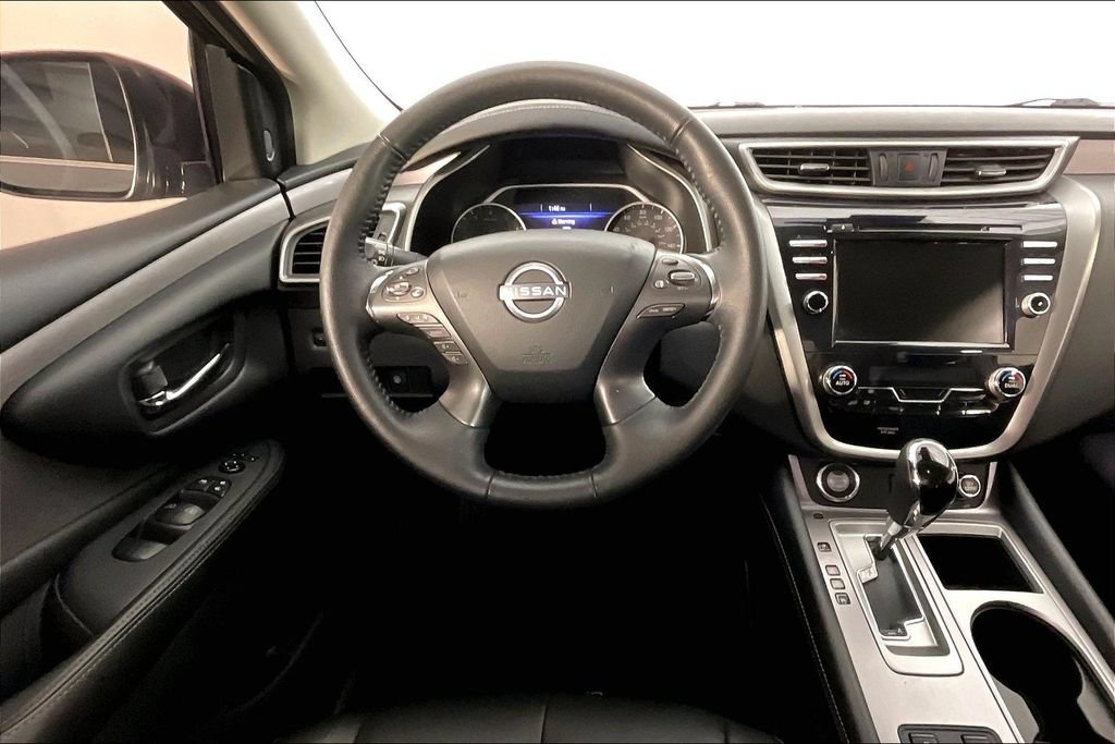 Used 2024 Nissan Murano SV w/ SV Midnight Edition Package FWD image 6