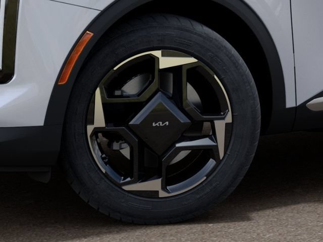 New 2026 Kia Sportage EX FWD image 9