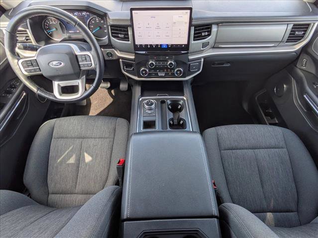 Used 2023 Ford Expedition XLT image 17