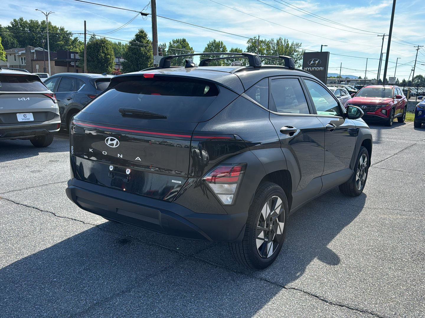 Used 2025 Hyundai Kona SEL AWD/4WD image 5