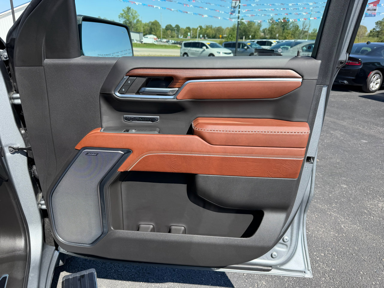 Used 2024 GMC Sierra 1500 Denali Ultimate image 25