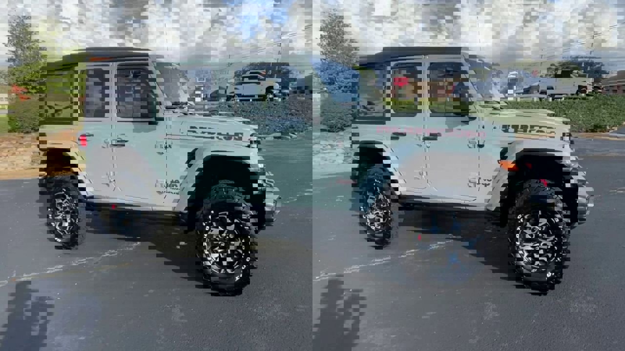 Used 2023 Jeep Wrangler Unlimited Rubicon w/ Cold Weather Group image 2