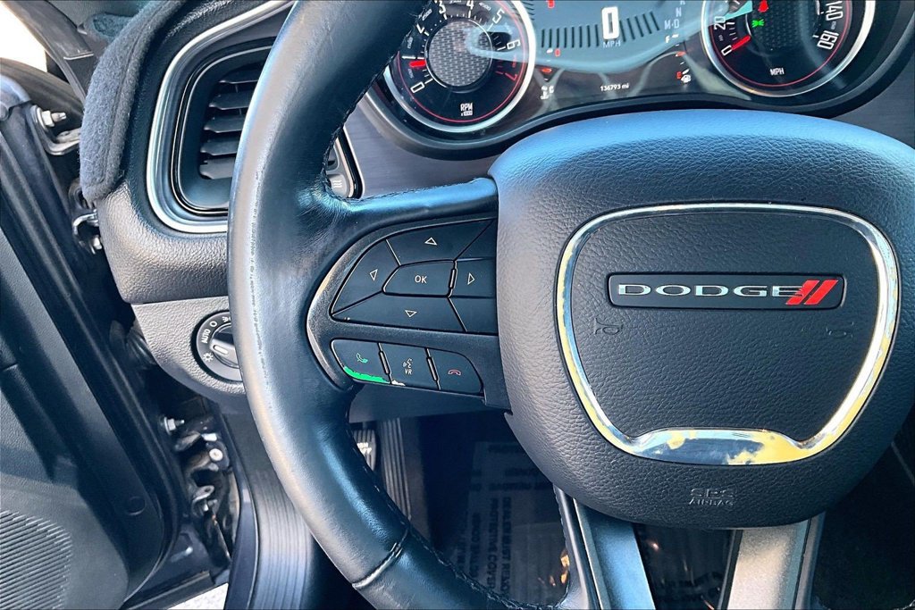 Used 2018 Dodge Challenger SXT w/ Driver Convenience Group RWD image 18