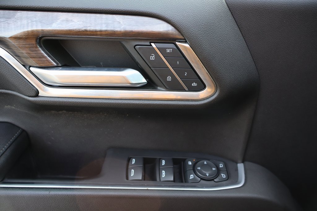 Used 2022 Chevrolet Silverado 1500 LTZ w/ LTZ Convenience Package II image 12