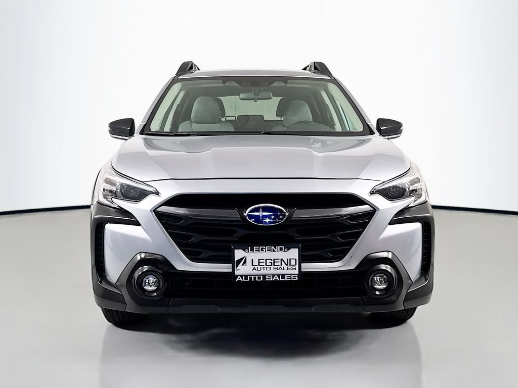 Used 2023 Subaru Outback Premium AWD/4WD image 2
