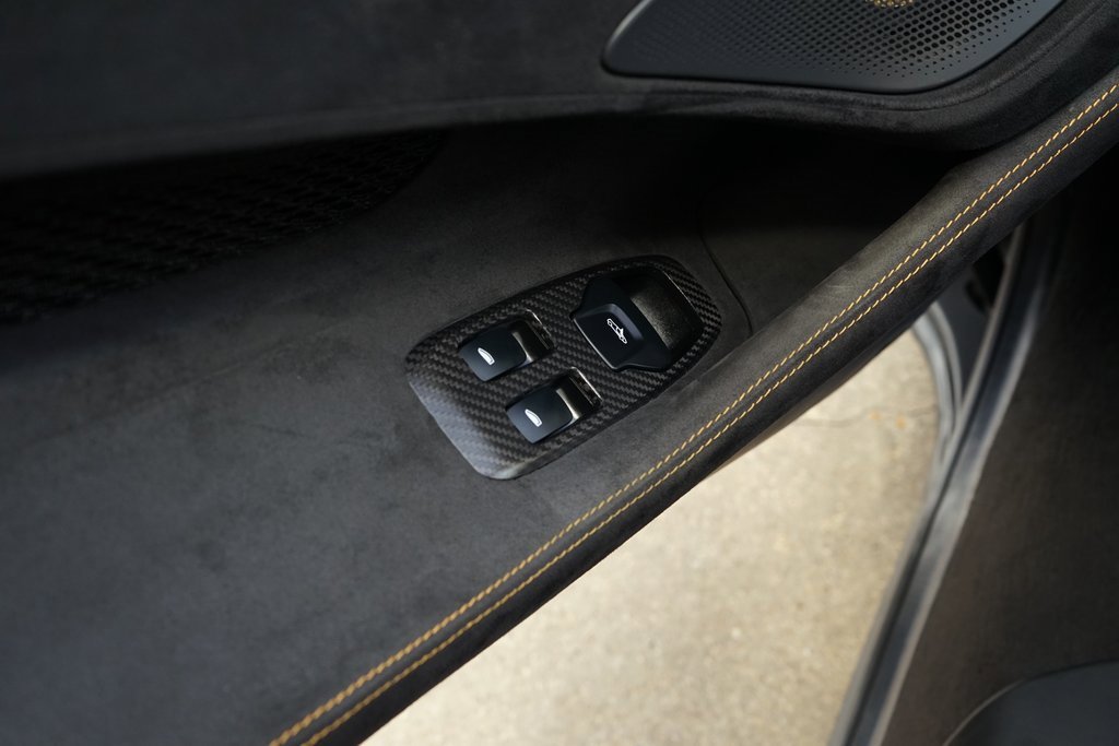 Used 2019 McLaren 600LT image 31