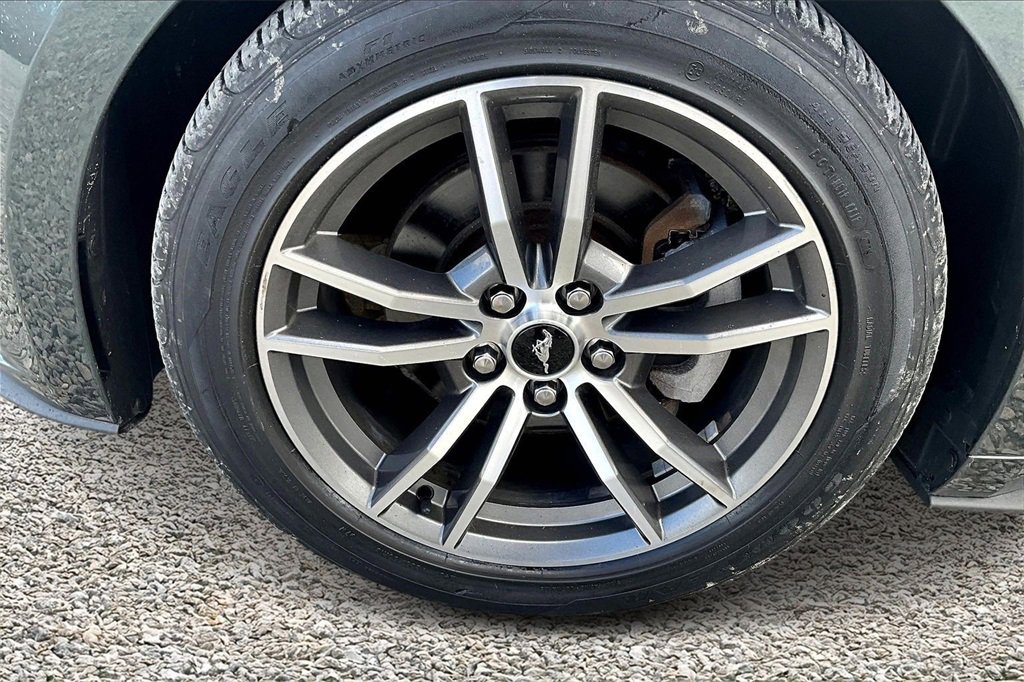 Used 2016 Ford Mustang Premium image 8
