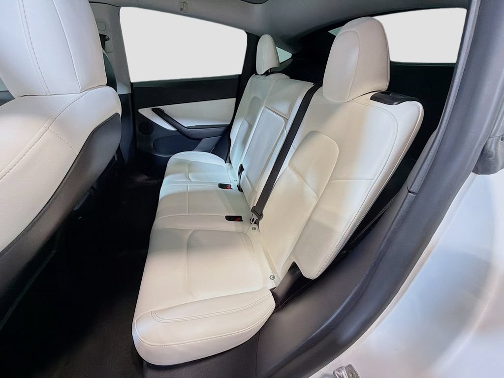 Used 2021 Tesla Model Y Long Range AWD/4WD image 23