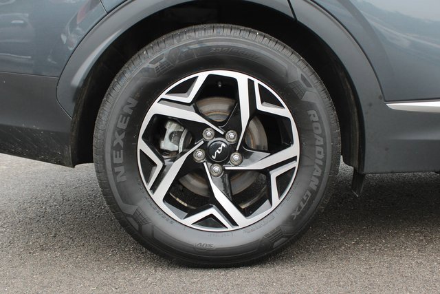 Used 2023 Kia Sportage LX image 39