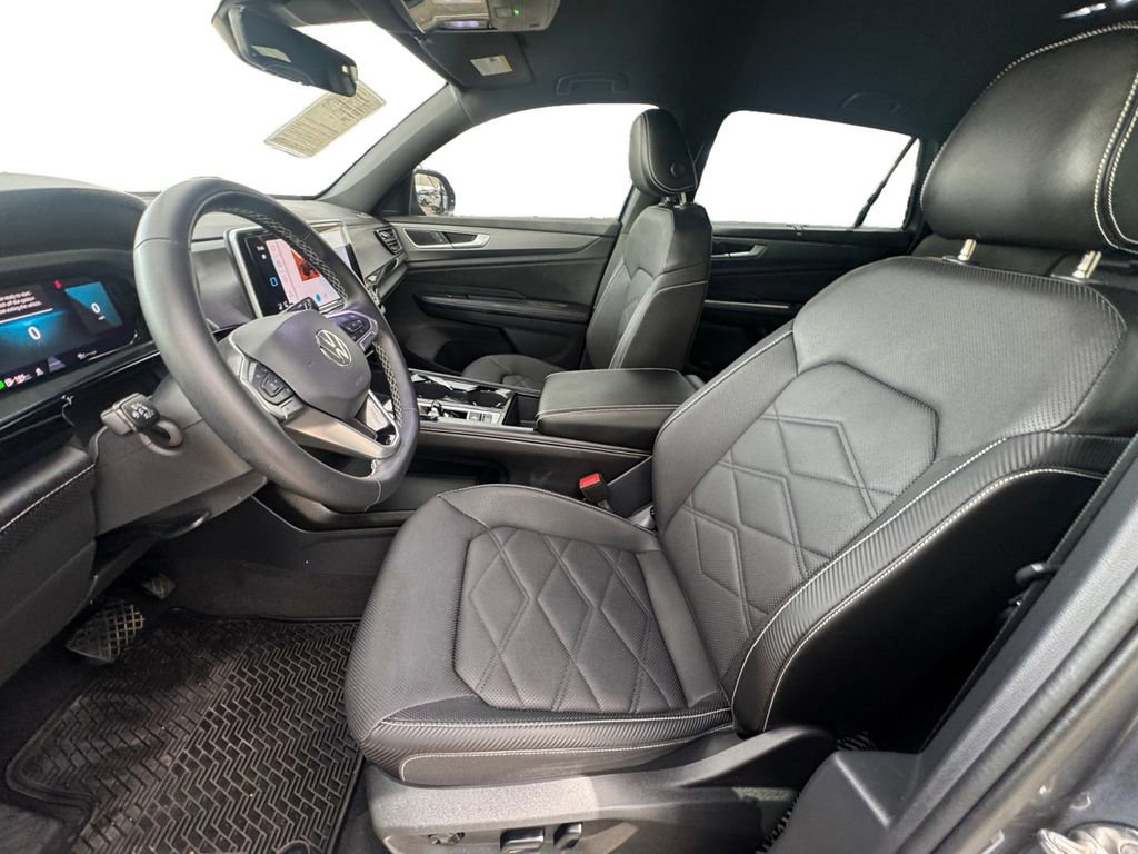 Used 2024 Volkswagen Atlas Cross Sport SE image 10
