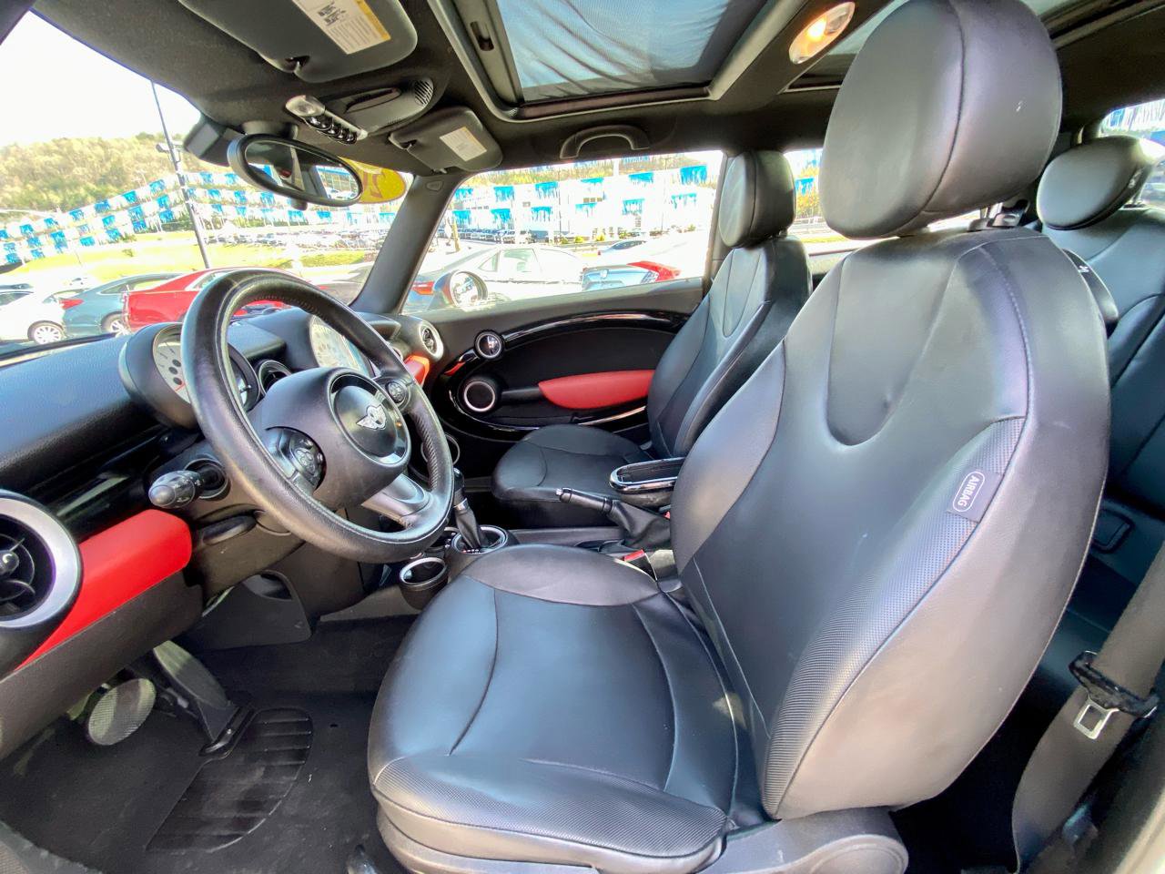 Used 2013 MINI Cooper Hardtop image 11