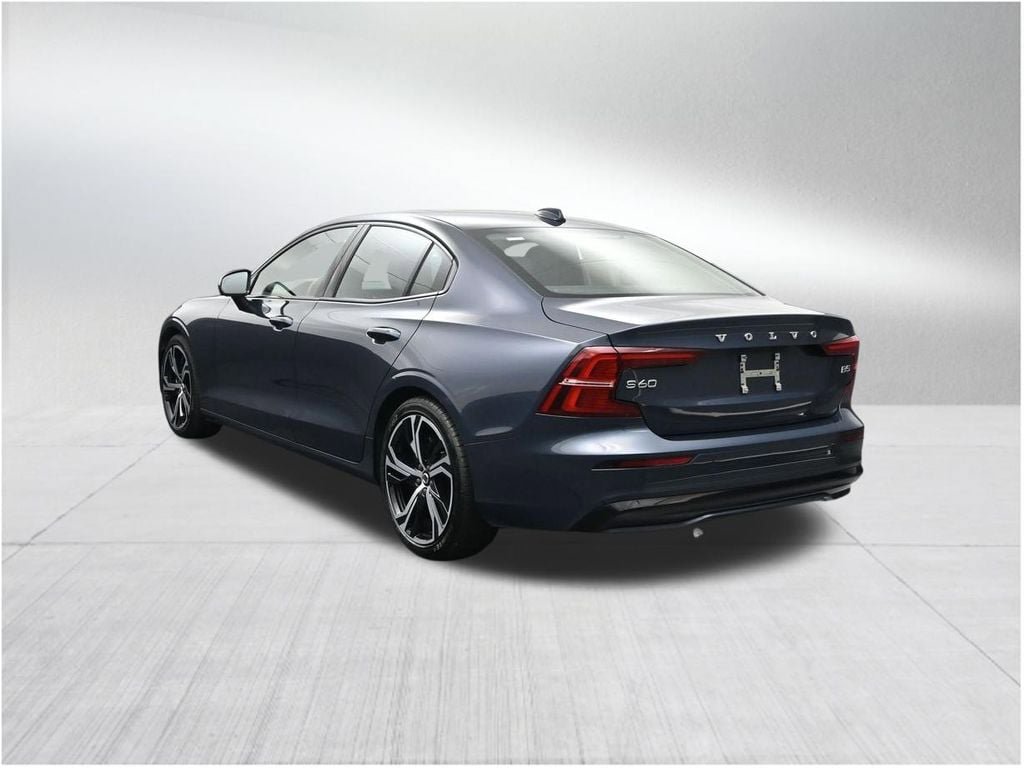 Used 2023 Volvo S60 B5 Core w/ Protection Package FWD image 3