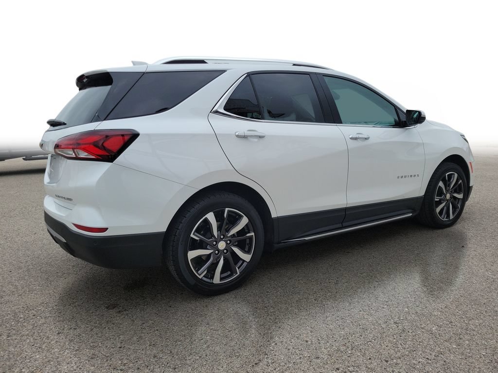 Used 2022 Chevrolet Equinox Premier AWD/4WD image 4