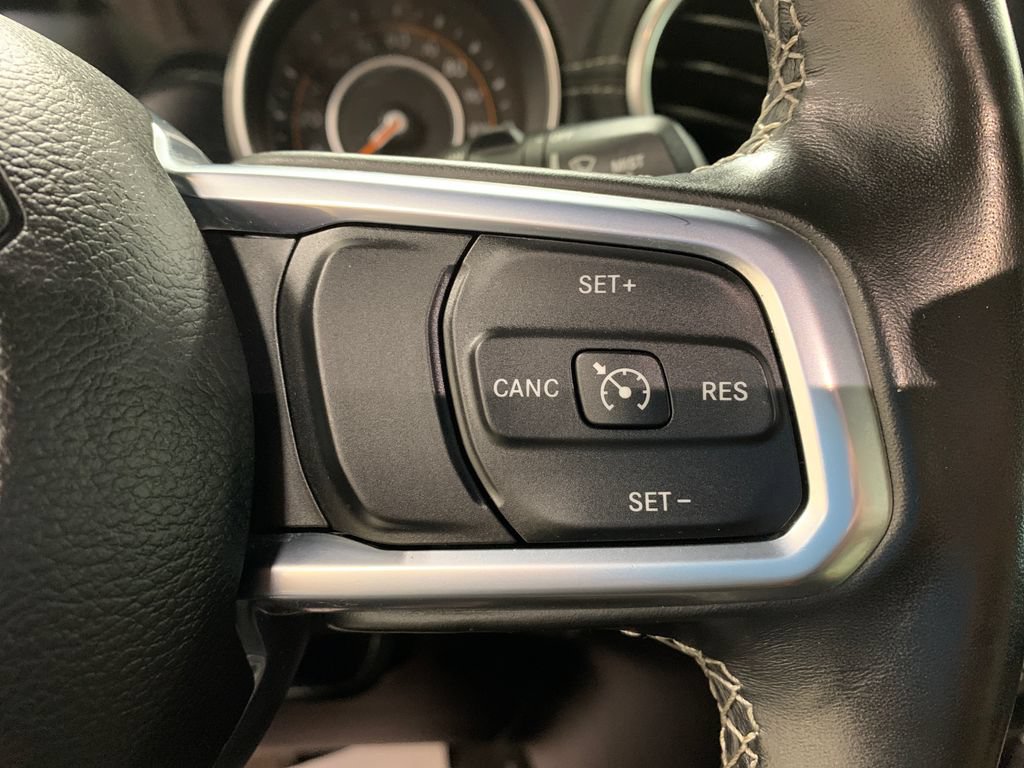 Used 2020 Jeep Wrangler Unlimited Sahara AWD/4WD image 22