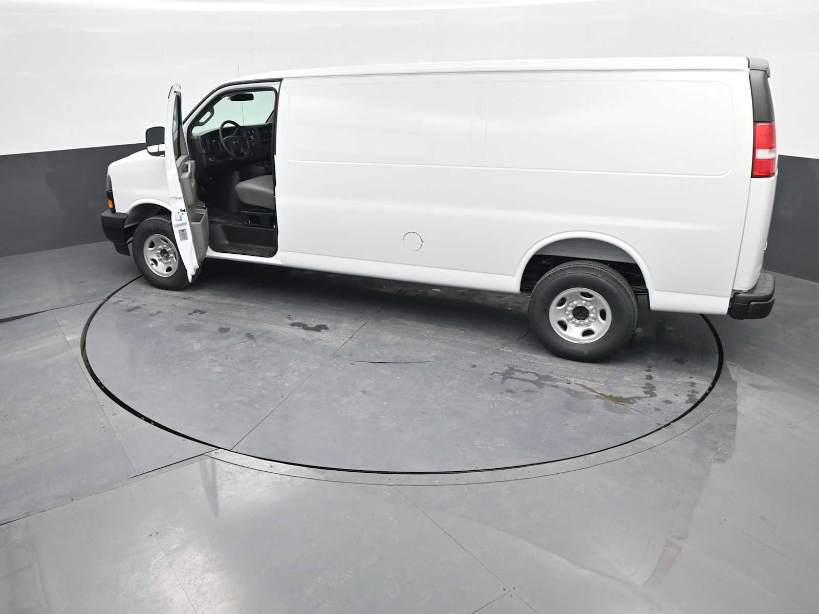 New 2026 GMC Savana 3500 Extended image 24