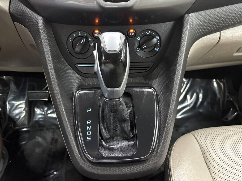 Used 2014 Ford Transit Connect XLT FWD image 16