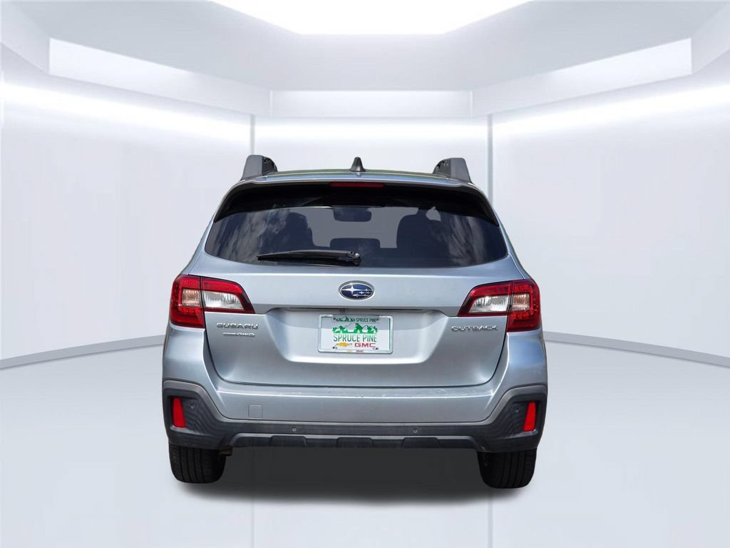 Used 2018 Subaru Outback 2.5i Limited AWD/4WD image 18