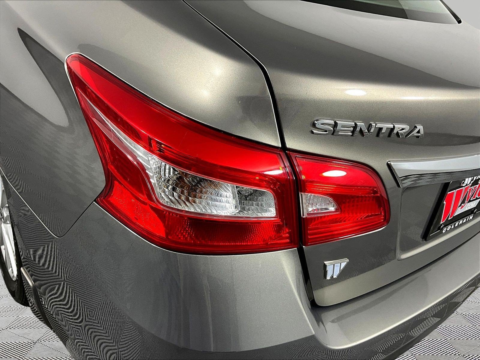 Used 2016 Nissan Sentra SV w/ Style Package FWD image 21
