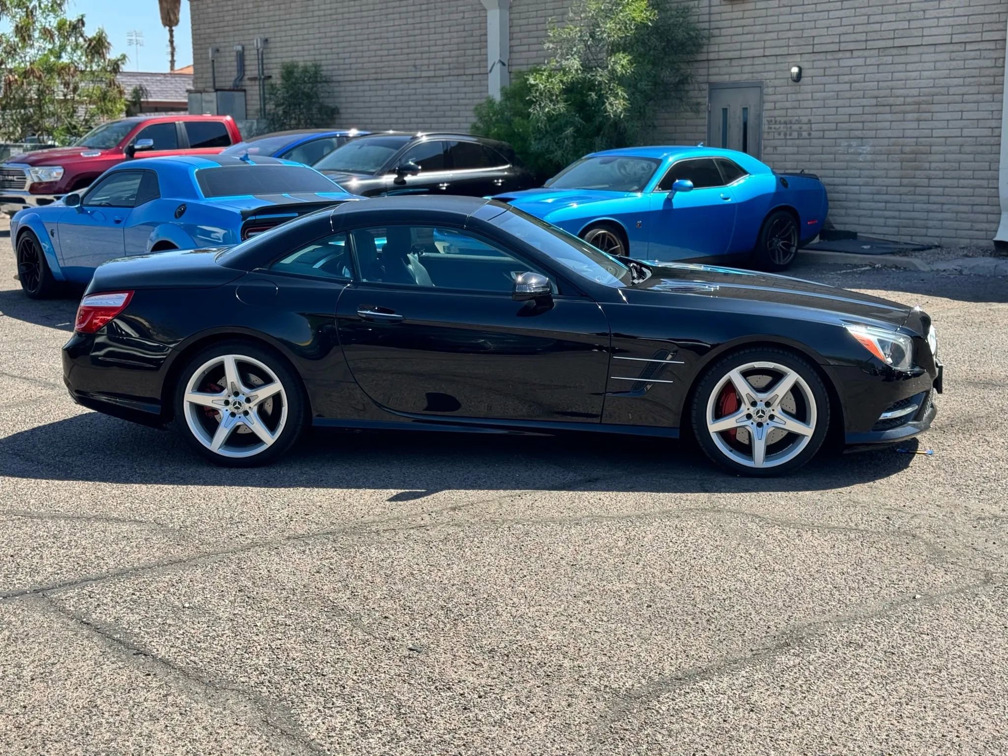 Used 2015 Mercedes-Benz SL 400 SL 400 Roadster 2D w/ Premium I Package image 2