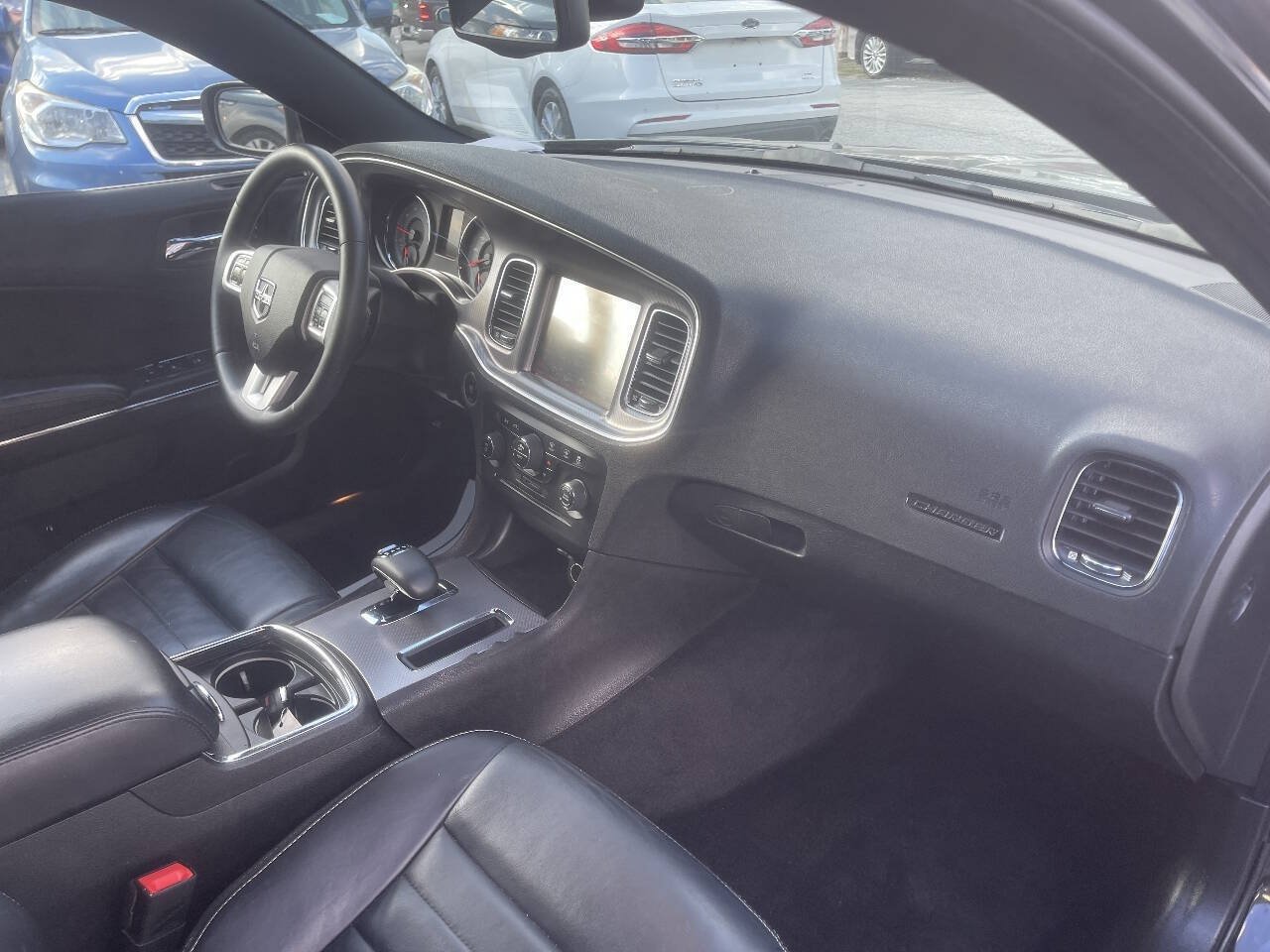 Used 2014 Dodge Charger SXT Plus RWD image 25