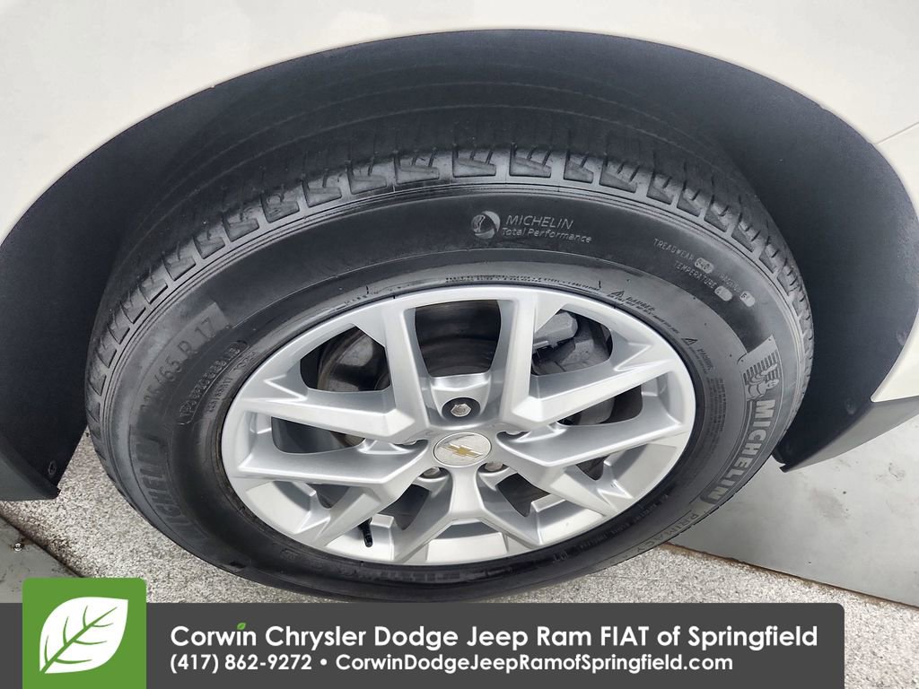 Used 2024 Chevrolet Equinox LS w/ LS Convenience Package FWD image 33