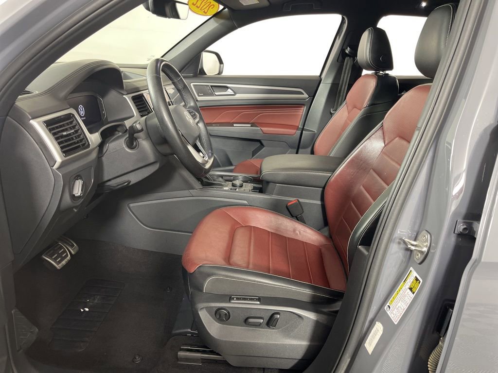 Used 2022 Volkswagen Atlas Cross Sport SEL Premium R-Line image 24