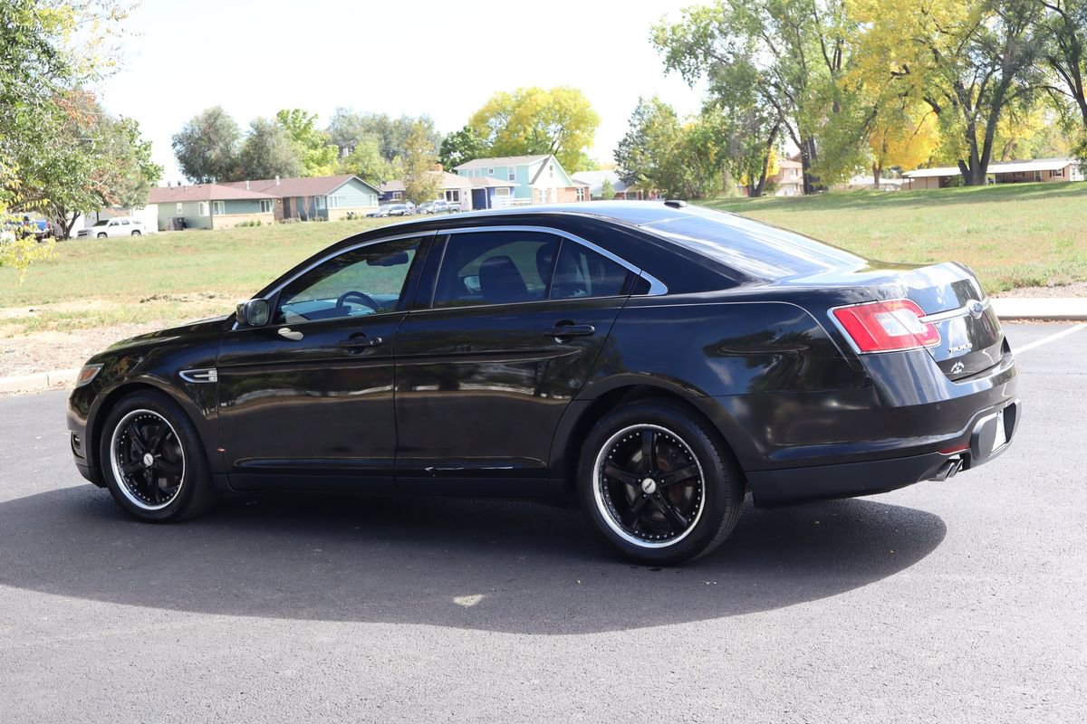 Used 2010 Ford Taurus Limited image 8