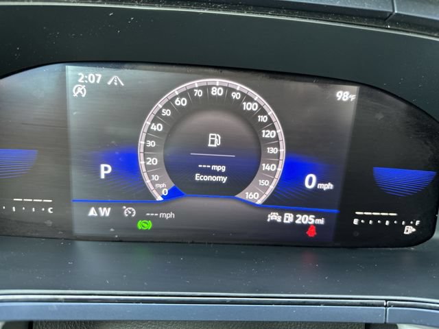 Used 2022 Volkswagen Taos SE FWD image 28