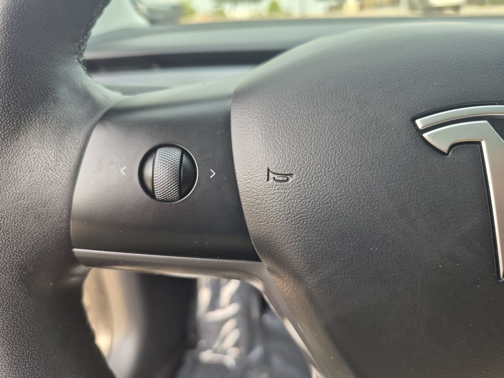 Used 2023 Tesla Model 3 Performance AWD/4WD image 18