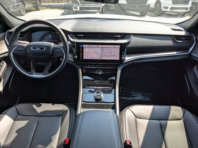 New 2026 Jeep Grand Cherokee Limited image 16