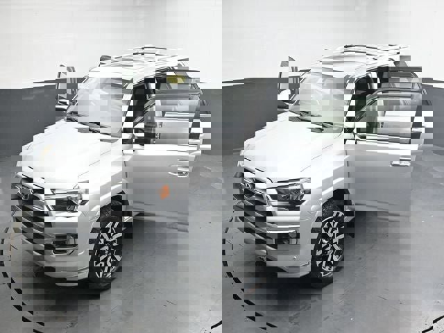 Used 2016 Toyota 4Runner Limited image 36