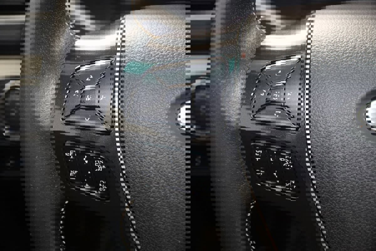 Used 2016 Ford Explorer Platinum image 36