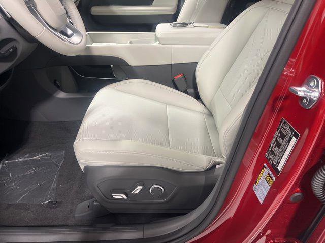 New 2026 Hyundai Santa Fe SEL FWD image 7